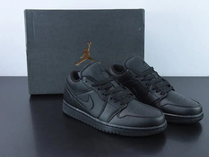 Nike Air Jordan 1 Low "Triple Black"