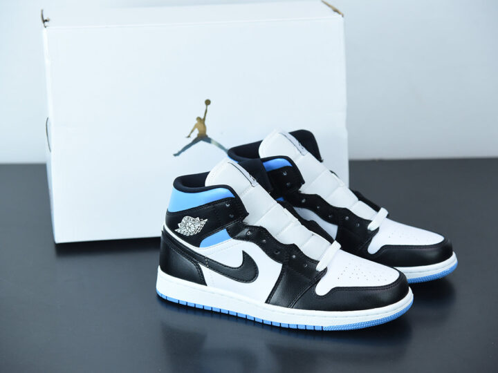 Nike Air Jordan 1 Mid "University Blue"
