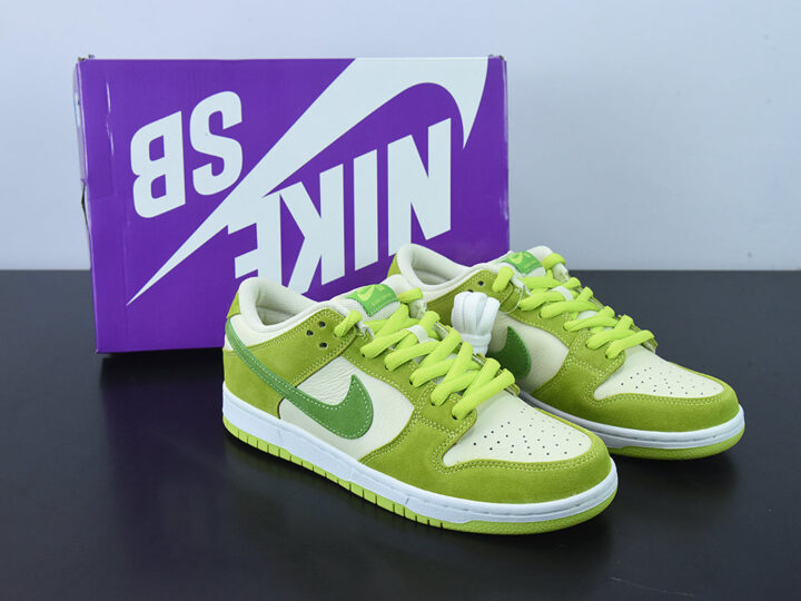 Nike Dunk Low "Green Apple"